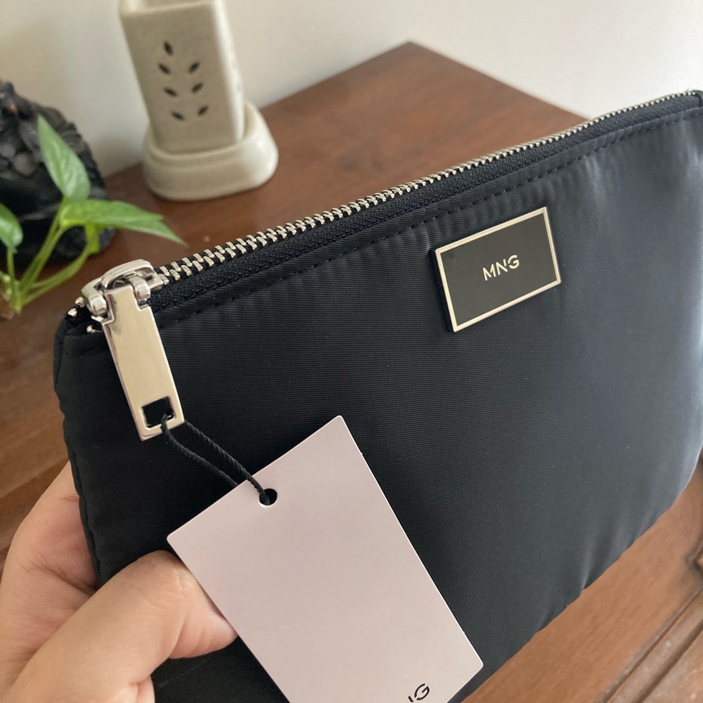 Mango Travel Kit - Picture 2 of 4